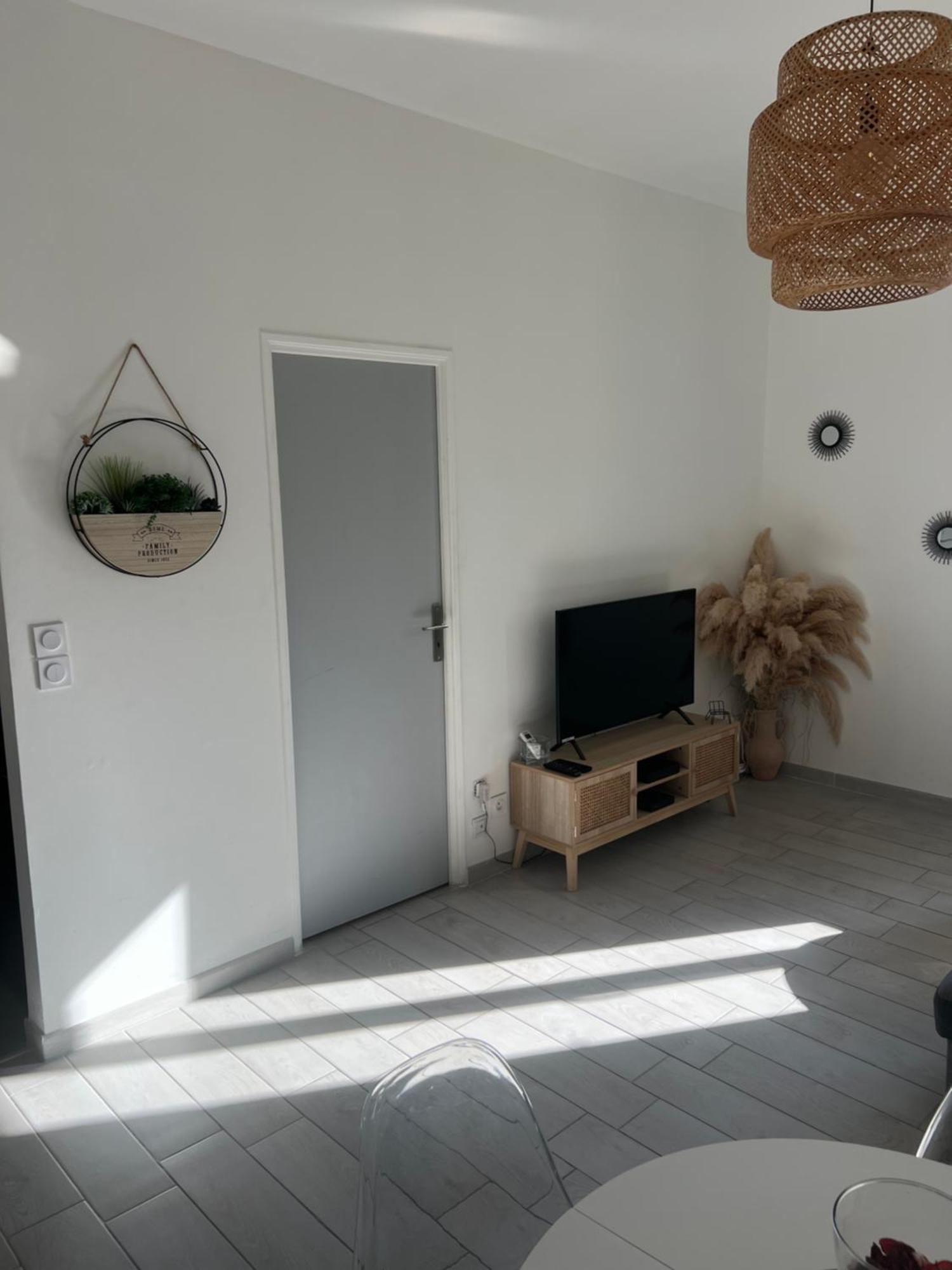 Grand T2 Climatise A 5 Min De La Gare St-Charles - Vieux Port Apartman Marseille Kültér fotó